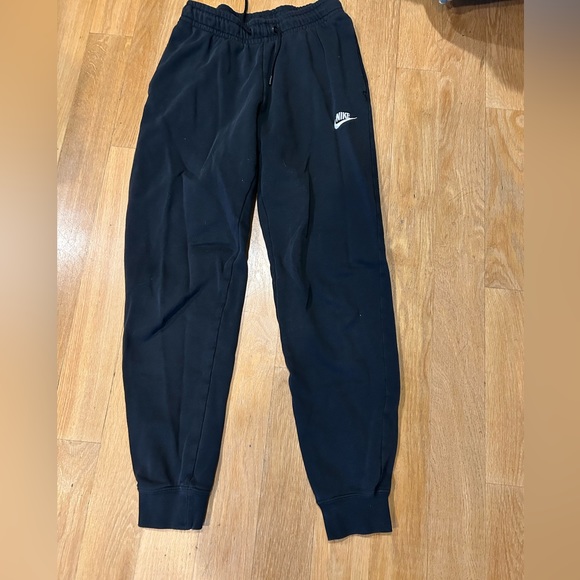 Nike sweatpants! - Picture 1 of 2